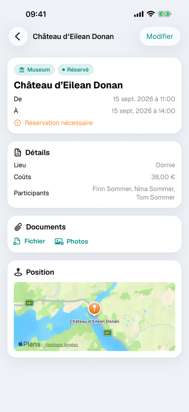 Détail d’une activité avec carte d’en-tête, carte des détails et carte du lieu