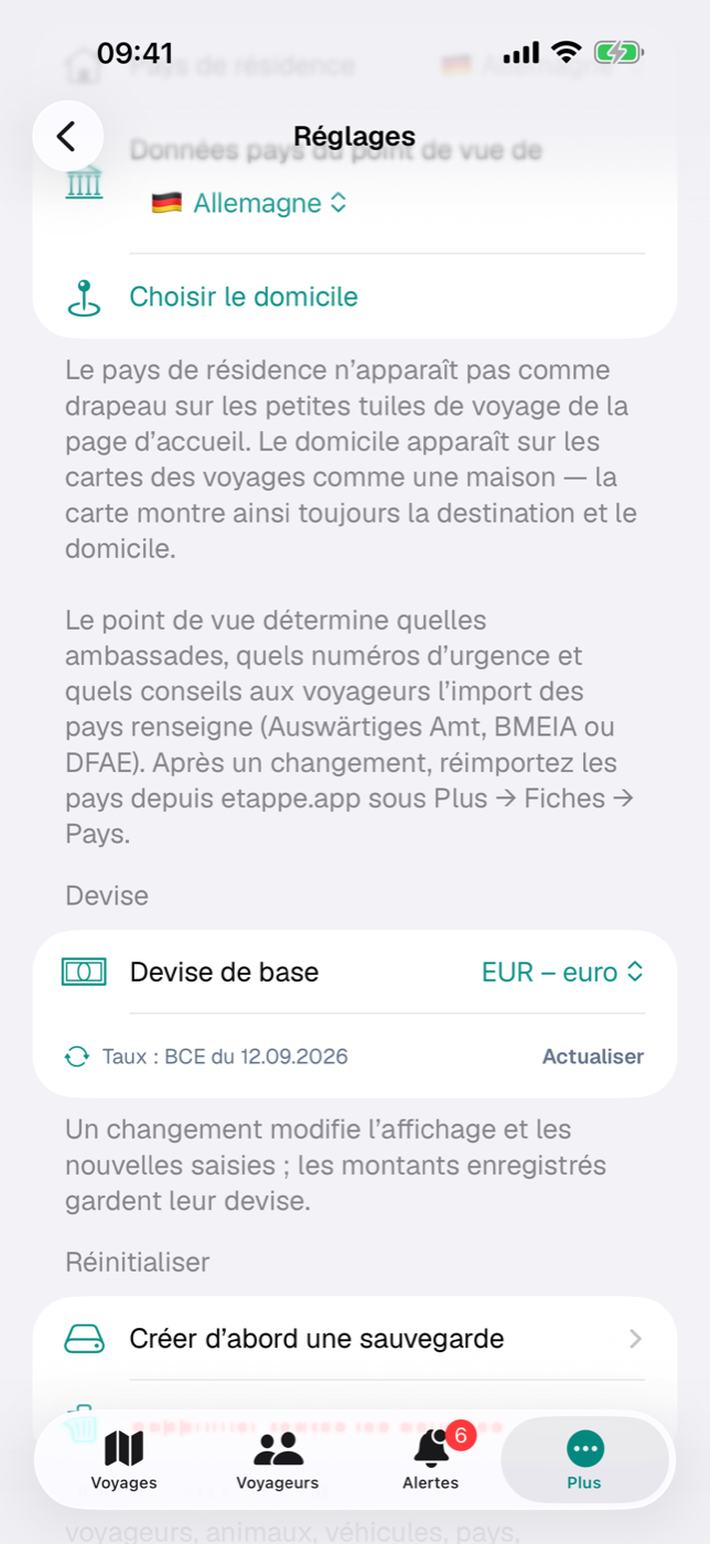 Les sections « Domicile » et « Devise » dans les Réglages : pays de résidence, domicile, devise de base et l’état des taux