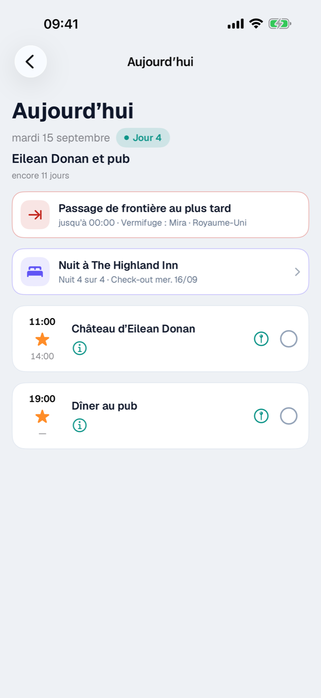 Écran Aujourd’hui avec l’en-tête « Jour 4 », la carte de nuitée et deux cartes d’événements